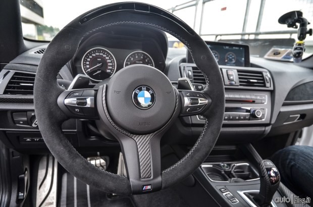 BMW M235i Performance
