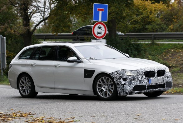 BMW Serie 5 F10 facelift: berlina e Touring aggiornate col MY 2014