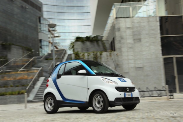 Carsharing a Milano: il confronto tra Car2Go ed Enjoy