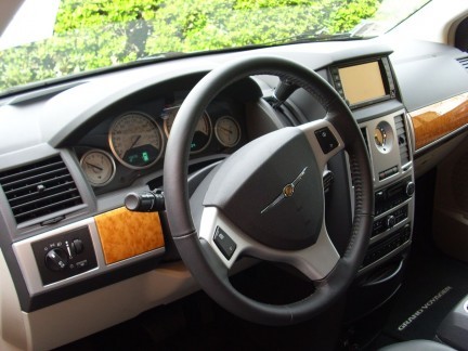 Chrysler Grand Voyager: le foto dal vivo