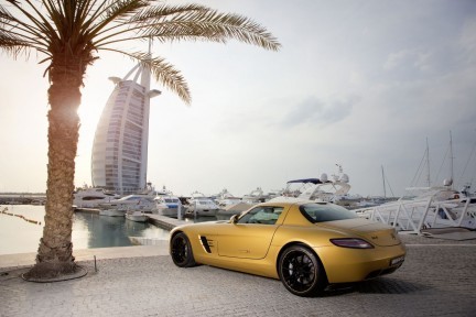 Dubai Motor Show 2009: Mercedes SLS Desert Gold e G 55 AMG Edition 79