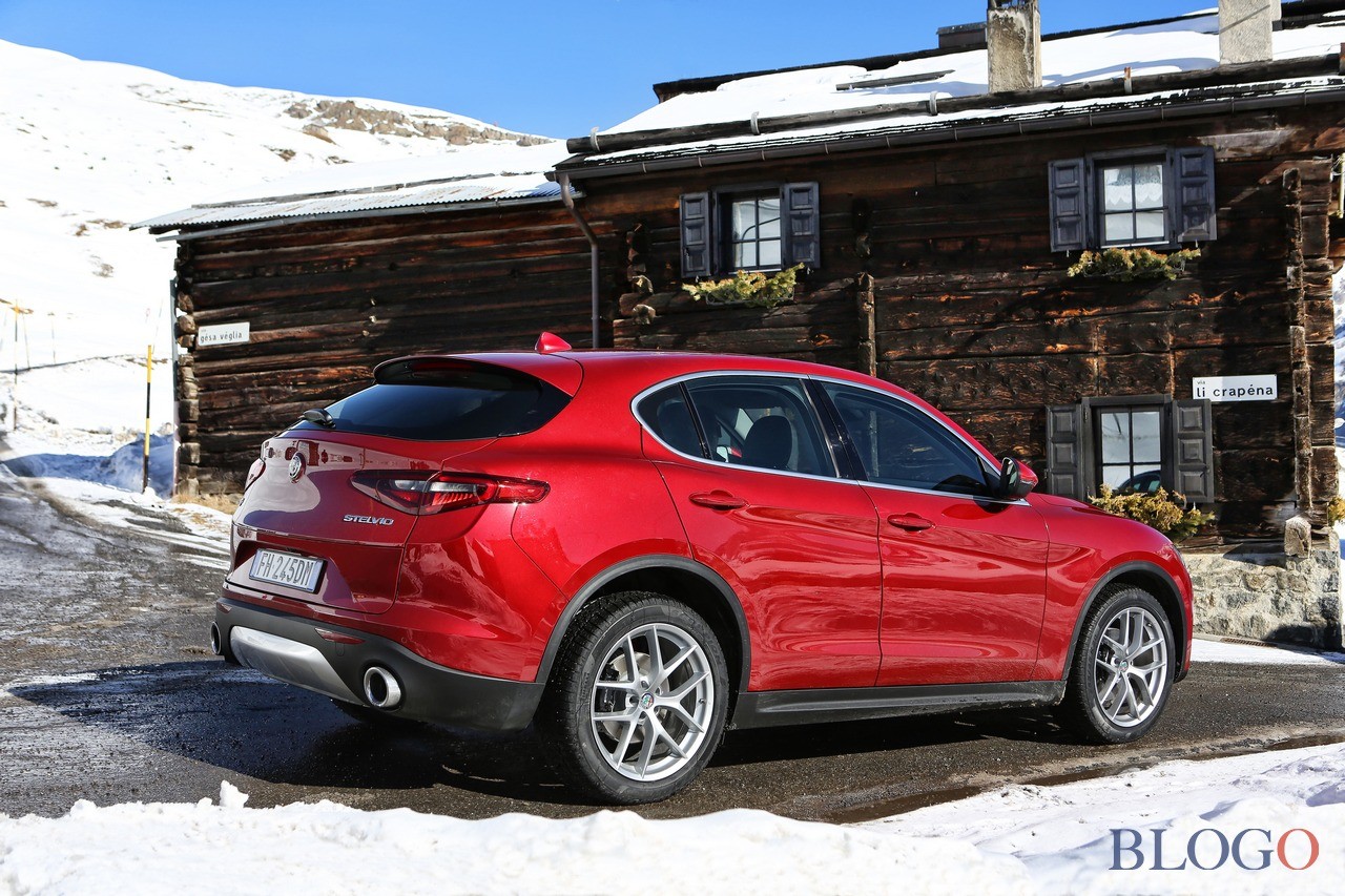 alfa-romeo-stelvio-68.jpg
