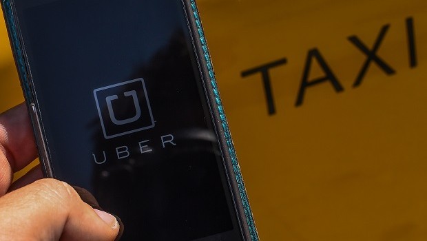 Barcelona Cabs Strike Against Uber Taxi App