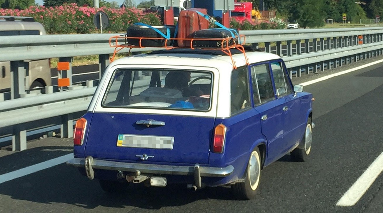 lada-2106-kombi.jpg