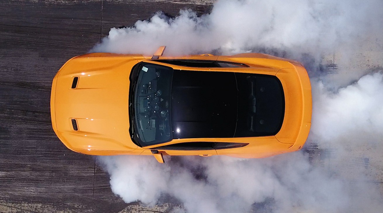 ford-mustang-burnout.jpg