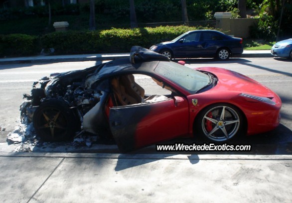 Ferrari 458 Italia: a fuoco la terza
