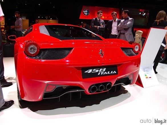 Ferrari al Salone di Parigi 2012 Live