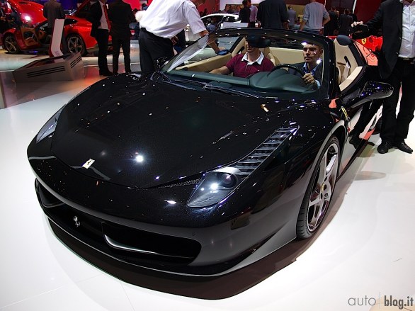 Ferrari al Salone di Parigi 2012 Live