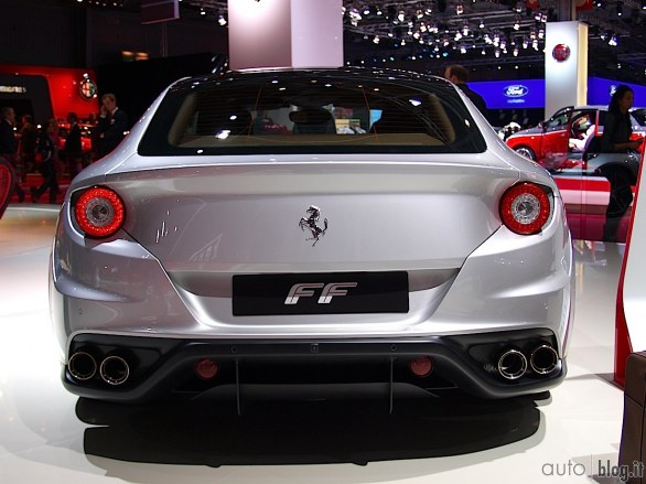 Ferrari al Salone di Parigi 2012 Live