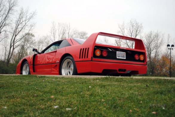 Ferrari F40 Replica: è basata sulla Pontiac Fiero