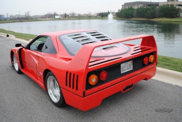 Ferrari F40 Replica: è basata sulla Pontiac Fiero