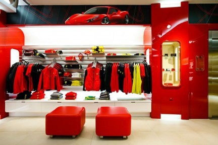 Ferrari store Atene