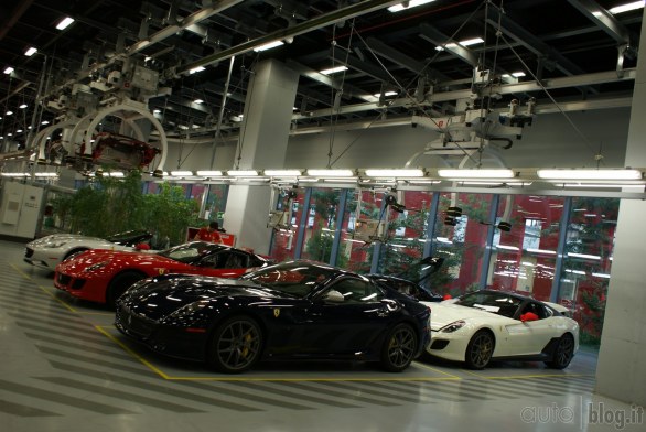 Ferrari, un giorno a Maranello: la Nuova Meccanica e le linee di montaggio