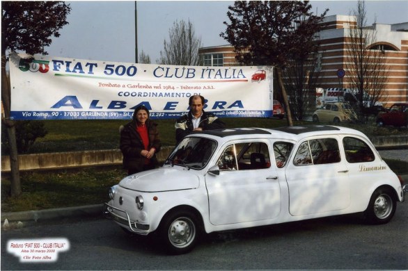 Galleria fotografica Fiat 500 limousine nuova e vecchia