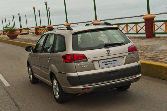 Fiat presenta tre novità per il mercato brasiliano, la Siena EL, la Palio e la Strada my2013