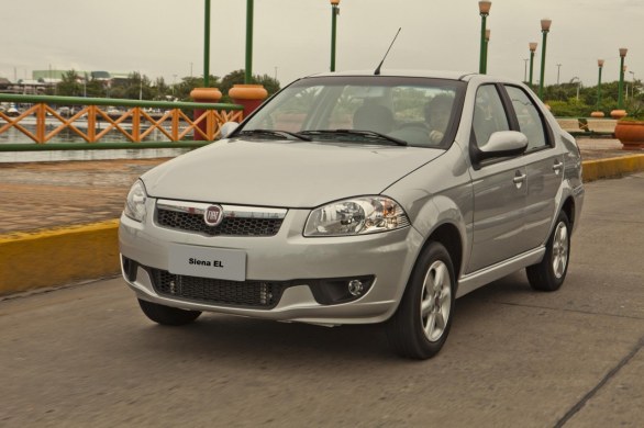 Fiat presenta tre novità per il mercato brasiliano, la Siena EL, la Palio e la Strada my2013