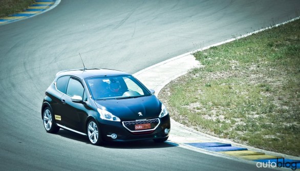 Fiesta ST, Cooper S, Clio RS, 208 GTi: Sfida in pista