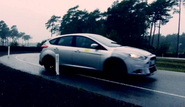 Ford Focus RS 2015 teaser