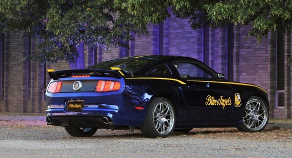 Ford Mustang Blue Angels edition