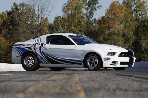 Ford Mustang Cobra Jet Concept: l\\'Ecoboost biturbo