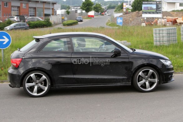 Foto spia Audi S1