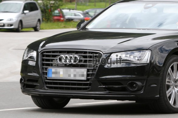 Foto spia Audi S8