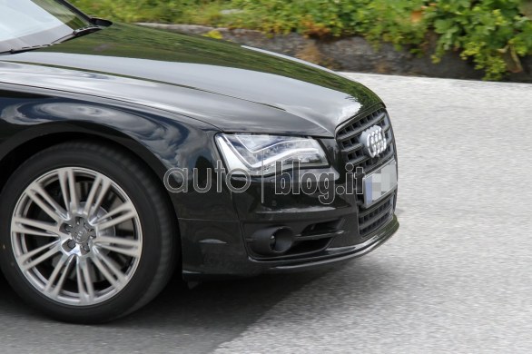 Foto spia Audi S8