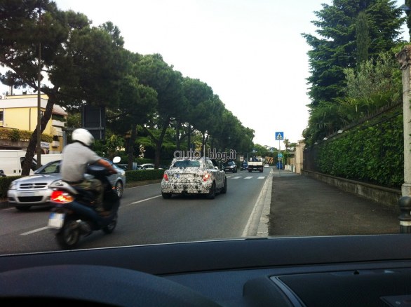 Foto Spia della nuova BMW X5 e della nuova Mini Cooper sul Lago di Garda