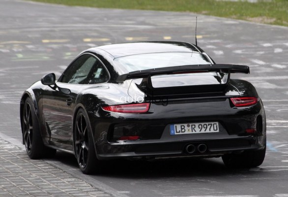 Foto spia della nuova Porsche 911 GT2