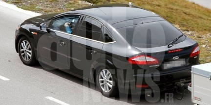 Foto spia Ford Mondeo restyling