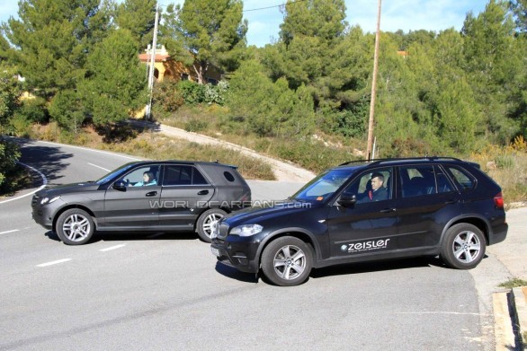 Foto spia nuova Mercedes ML: Porsche Cayenne e BMW X5 le dirette rivali