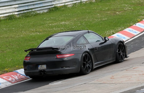 foto spia Porsche 911 GT3 al Nurburgring