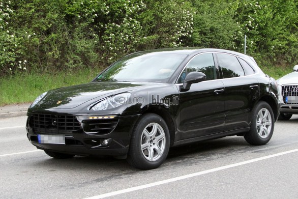 foto spia Porsche Macan