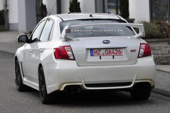 Foto spia Subaru Impreza WRX STi Spec C Berlina