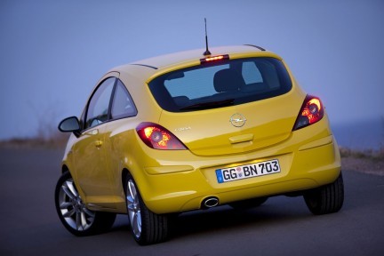 Immagini ufficiali Opel Corsa Model Year 2010