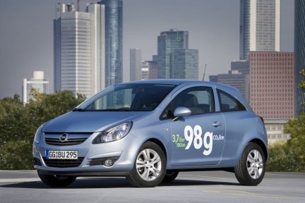 Immagini ufficiali Opel Corsa Model Year 2010