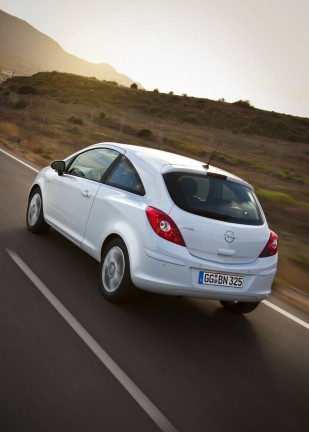 Immagini ufficiali Opel Corsa Model Year 2010