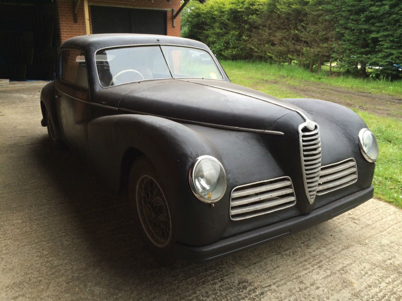 In vendita un'Alfa Romeo 6C 2500 Freccia d'Oro