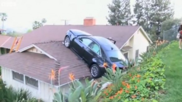 incidenti auto su tetto