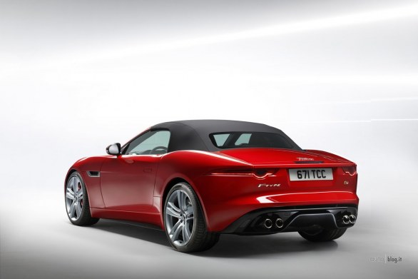 Jaguar F-Type 2013