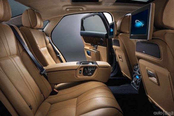 Jaguar XJ Model Year 2014