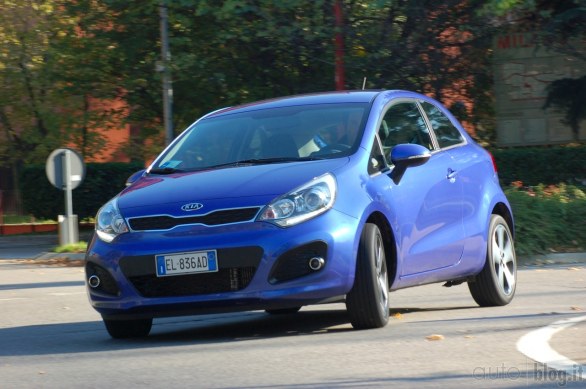 Kia Rio 1.1 CRDi EX 2012