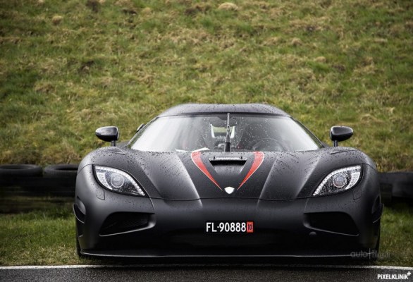 Koenigsegg Agera X: la numero 88 in vendita a 888.888 euro