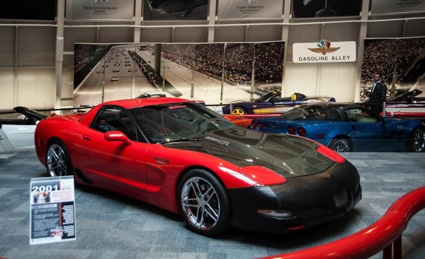 La Corvette Mallett Hammer distrutta al National Corvette Museum