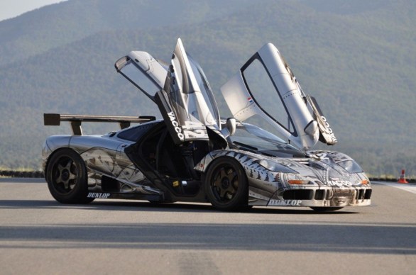 La McLaren F1 GTR CES4R fra le curve del Paul Ricard