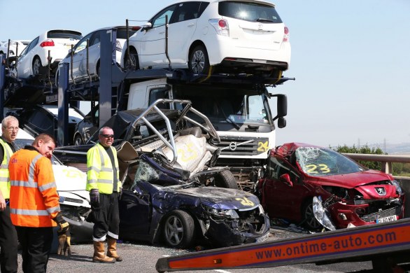 La nebbia manda ko oltre 100 automobili. Pauroso incidente sul New Kingsferry Bridge