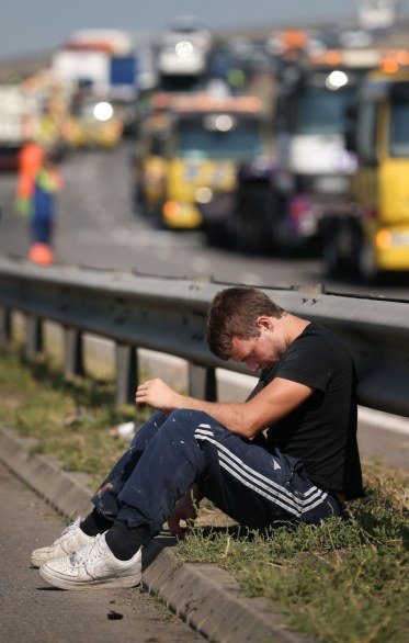 La nebbia manda ko oltre 100 automobili. Pauroso incidente sul New Kingsferry Bridge