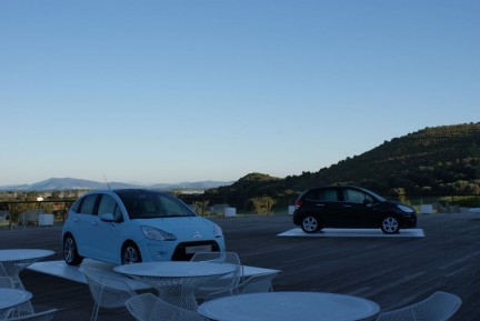 La prova su strada della nuova Citroën C3: set marittimo HDi-set entrambi esemplari