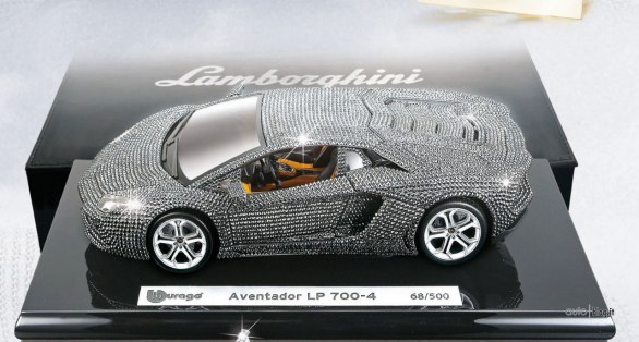 Lamborghini Aventador LP 700-4 tempestata di Swarovski: l\\'ultima creazione di Bburago
