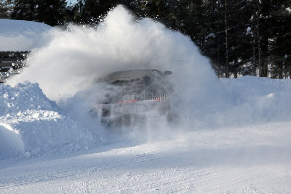 Una Lamborghini Aventador è stata protagonista di uno spettacolare incidente sulla neve